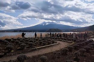 男女足均迎来双红会，利物浦官方发海报预热